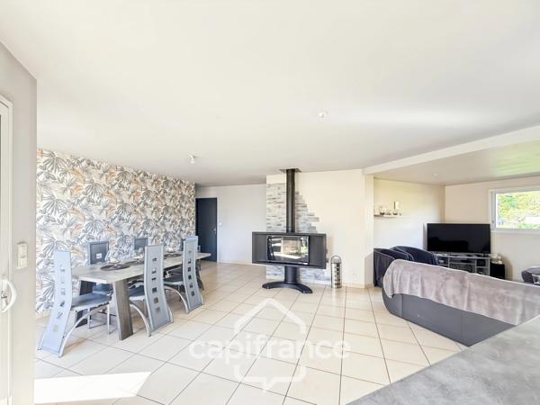 À vendre MAISON D’ARCHITECTE CONTEMPORAINE 7 pièces PONTIVY (56)