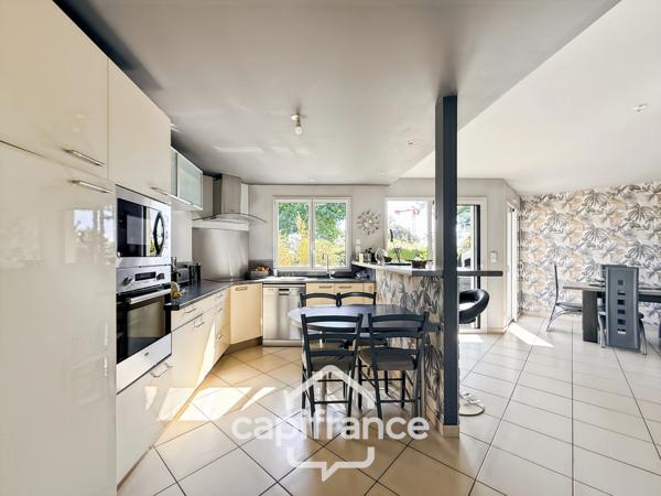 À vendre MAISON D’ARCHITECTE CONTEMPORAINE 7 pièces PONTIVY (56)