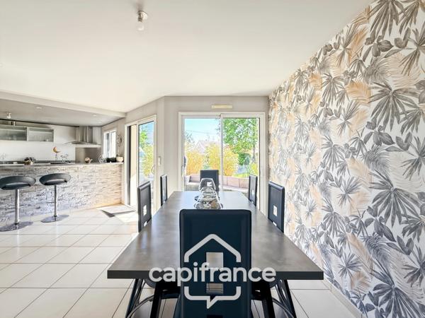 À vendre MAISON D’ARCHITECTE CONTEMPORAINE 7 pièces PONTIVY (56)
