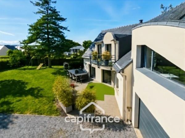 À vendre MAISON D’ARCHITECTE CONTEMPORAINE 7 pièces PONTIVY (56)