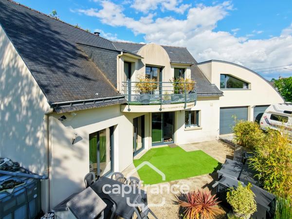 À vendre MAISON D’ARCHITECTE CONTEMPORAINE 7 pièces PONTIVY (56)