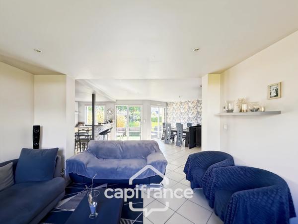 À vendre MAISON D’ARCHITECTE CONTEMPORAINE 7 pièces PONTIVY (56)