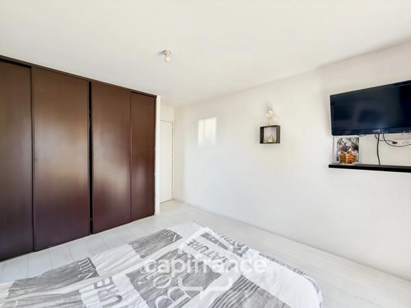 À vendre MAISON D’ARCHITECTE CONTEMPORAINE 7 pièces PONTIVY (56)