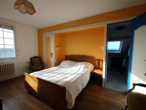 Liffré centre – grande maison 7 ch avec piscine et potentiel