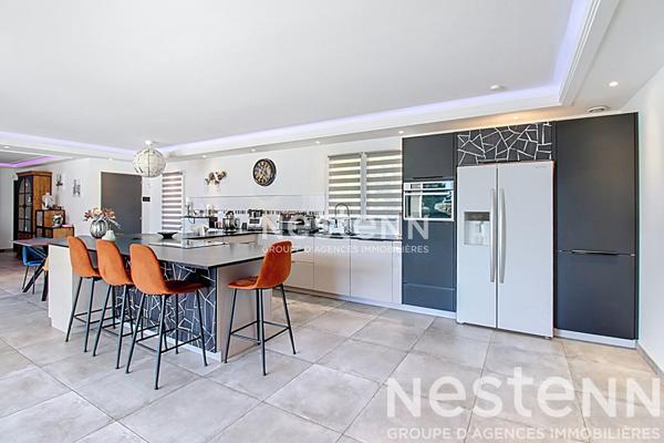 Maison Le Cannet Des Maures 6 pièces - 168 m2 - Terrain 2835 m2- Garage- Pisicine- Pool house