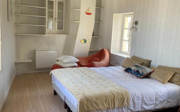 Immeuble à vendre    5 pièces •  Saint-Martin-de-Ré