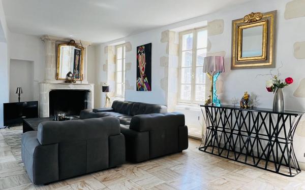 Immeuble à vendre    5 pièces •  Saint-Martin-de-Ré