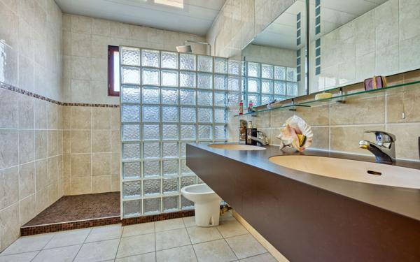 Maison à vendre    4 pièces •  Pessac