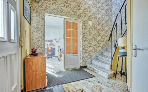 Maison à vendre    4 pièces •  Pessac