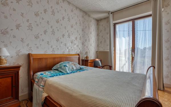 Maison à vendre    4 pièces •  Pessac