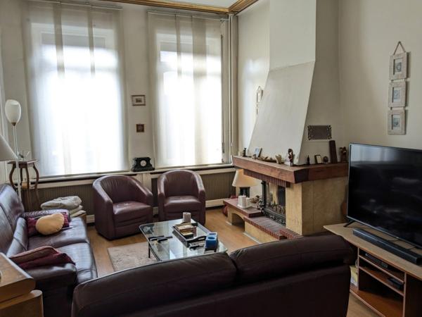 MAISON SEMI BOUGEOISE PROXIMITE CENTRE