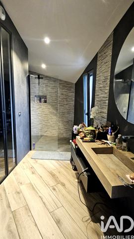 Maison à vendre 6 pièces 210 m² Tours