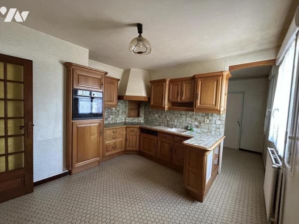 A VENDRE - MAISON DE PLAIN PIED - LAVAL 