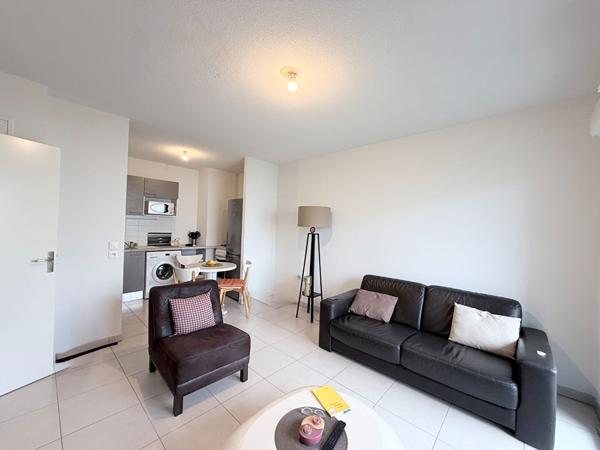 MERIGNAC- CHEMIN LONG -  Appartement T2 - 46m2 - Balcon - Parking en sous-sol - Vendu loué