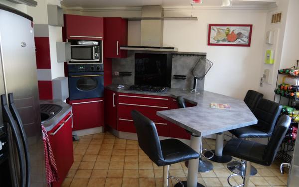 Maison à vendre    3 pièces •  Alès