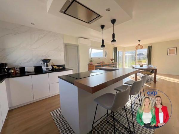 Maison contemporaine de 160 m² avec piscine chauffée – Wintzenheim