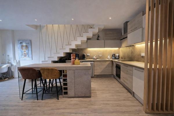 Maison de village rénovée avec patio verrière et jacuzzi – Uchaud (30)