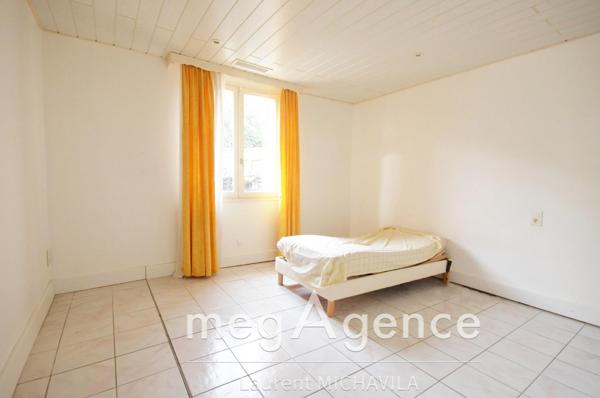 Maison à VILLENEUVE-LES-BEZIERS, 34420 - 6 pièces 175m²