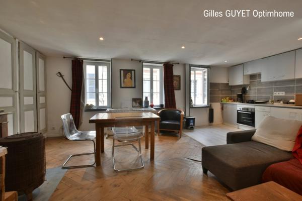 Maison de ville (140M²) 105000€ BEAUMONT-LE-ROGER CENTRE VILLE avec terrain de 260M²