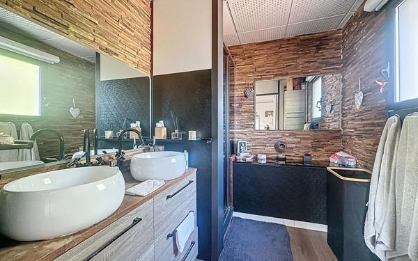 Maison à vendre    5 pièces •  Saint-Martin-du-Var