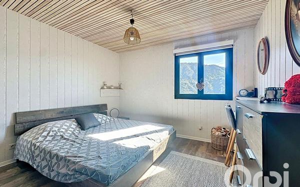 Maison à vendre    5 pièces •  Saint-Martin-du-Var