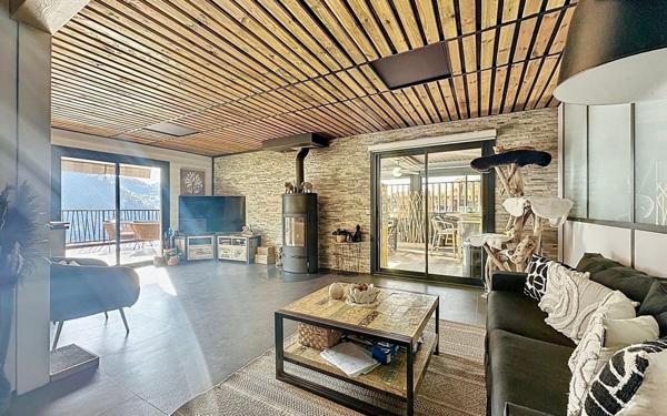 Maison à vendre    5 pièces •  Saint-Martin-du-Var