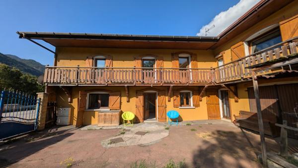 Maison à vendre 4 pièces VILLETTE (73) AIME LA PLAGNE TARENTAISE