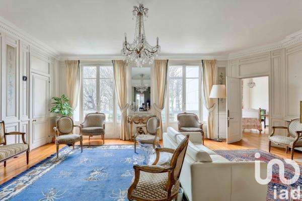 Appartement 7 pièces de 145 m² à Neuilly-sur-Seine (92200)