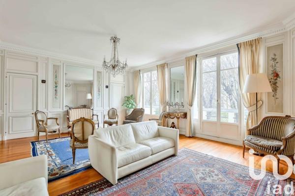 Appartement 7 pièces de 145 m² à Neuilly-sur-Seine (92200)