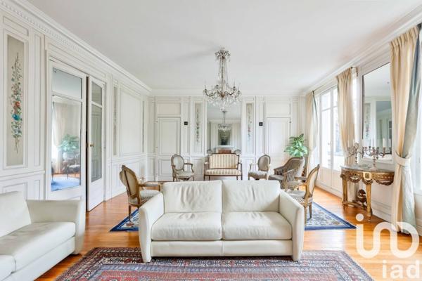 Appartement 7 pièces de 145 m² à Neuilly-sur-Seine (92200)