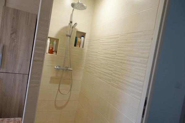 tres belle maison avec son charme au calme sur les hauteur de bolbec avec vue sur la vallee à vendre 5 pièces BOLBEC (76)