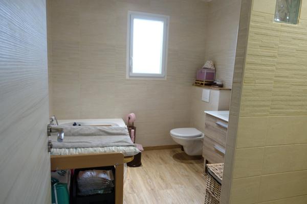 tres belle maison avec son charme au calme sur les hauteur de bolbec avec vue sur la vallee à vendre 5 pièces BOLBEC (76)