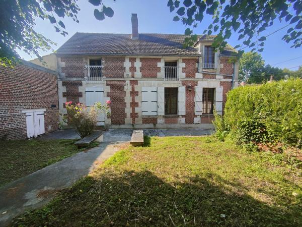 MAGNIFIQUE MAISON BOURGEOISE DE 150 M² HAB AVEC GARAGES ET DEPENDANCE SUR UN TERRAIN CLOS DE 800 M² AU CALME Chambly (60230)
