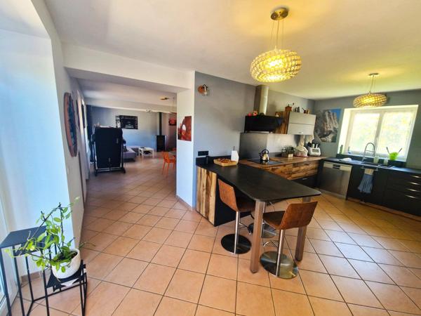 SUPERBE CORPS DE FERME RENOVE AVEC GOUT ET PASSION