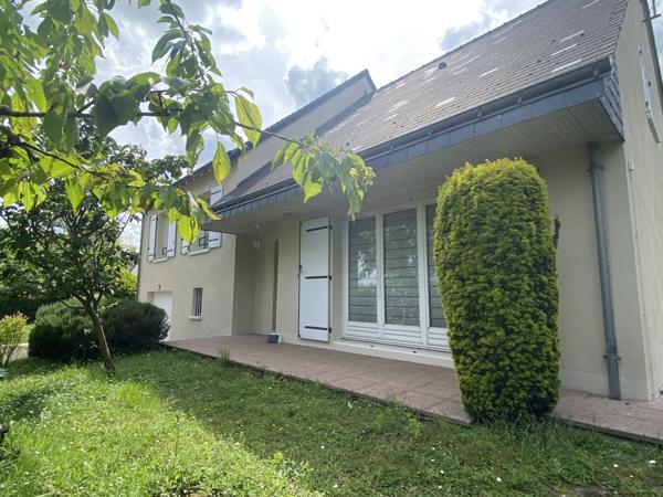 Ballan-Miré (37510) Maison familiale avec piscine Lac des Bretonnières