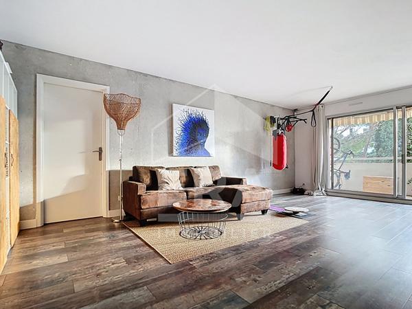 MARSEILLE 8EME - APPARTEMENT T3 75m² - CALME & LUMINOSITE - QUARTIER STE ANNE / MAZARGUES