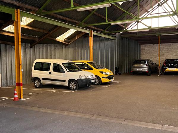 Place de parking couverte