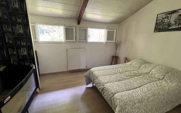 Maison à vendre    6 pièces • 122 m2 Bosmie-l'Aiguille