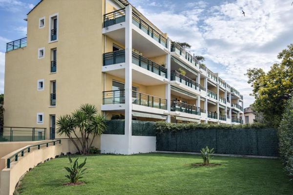 EXCLUSIVITÉ : Appartement T3 de 73 m² avec Terrasse, Garage et cave – Proximité Plages