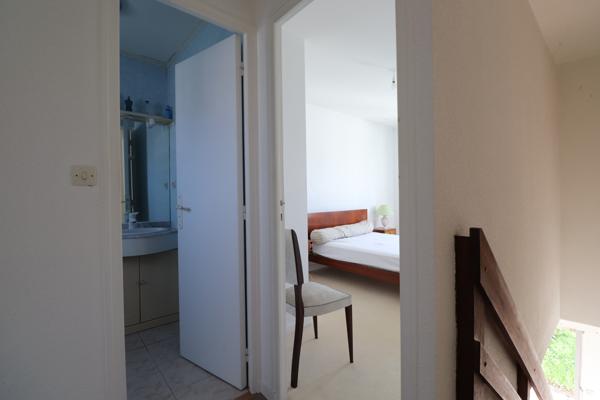 ROYAN - QUARTIER DU PARC - 200 M PLAGE - T3 AVEC JARDIN ET PARKING - GARAGE en option