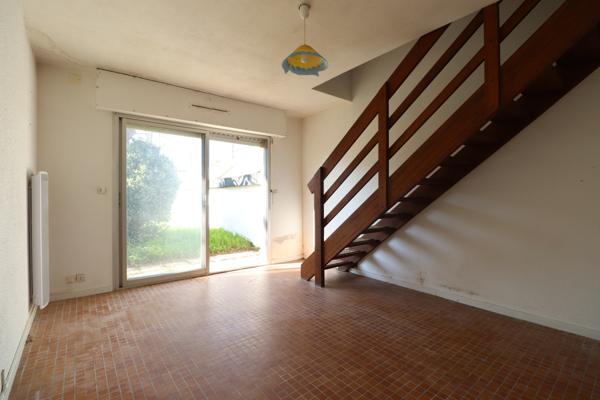ROYAN - QUARTIER DU PARC - 200 M PLAGE - T3 AVEC JARDIN ET PARKING - GARAGE en option