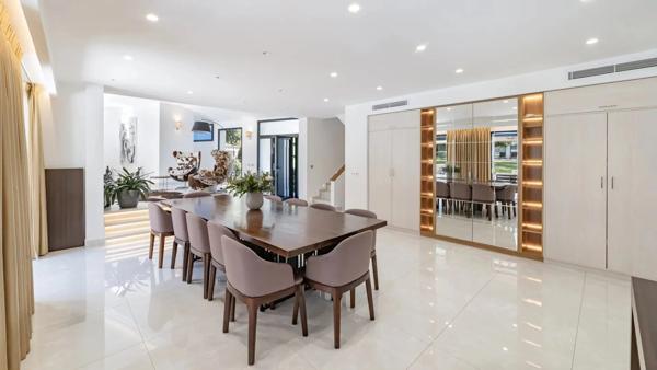 Villa de prestige dans un domaine sécurisé à valbonne