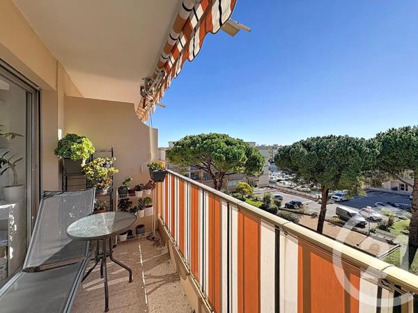 Appartement F3 à vendre  3 pièces - 39,35 m 2   THEOULE SUR MER  - 06