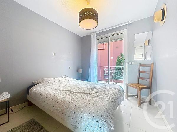 Appartement F3 à vendre  3 pièces - 39,35 m 2   THEOULE SUR MER  - 06