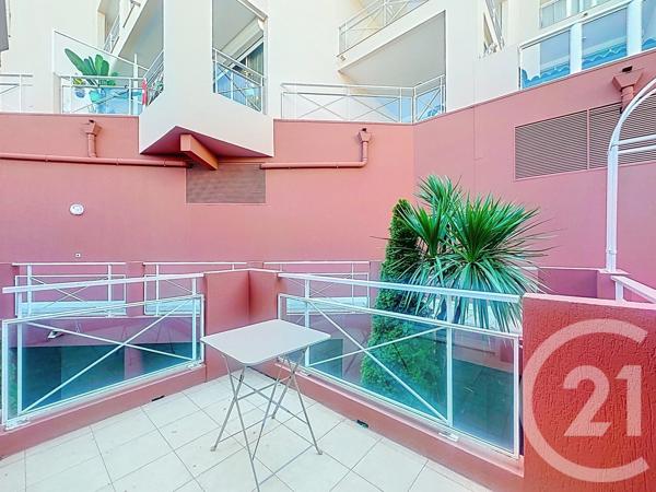 Appartement F3 à vendre  3 pièces - 39,35 m 2   THEOULE SUR MER  - 06
