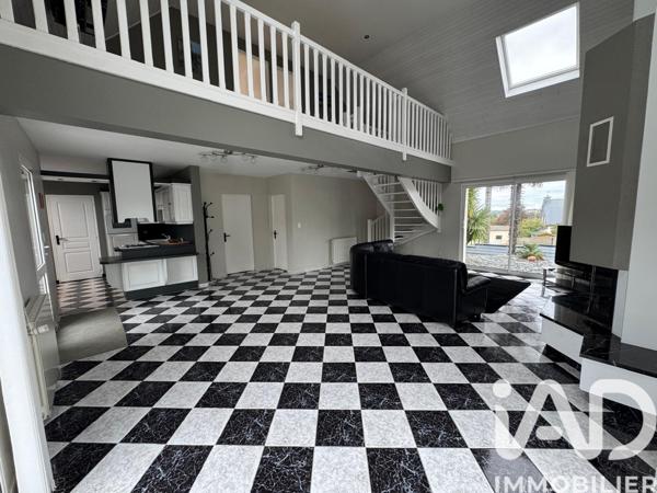 Maison à vendre 5 pièces 137 m² Ploumagoar
