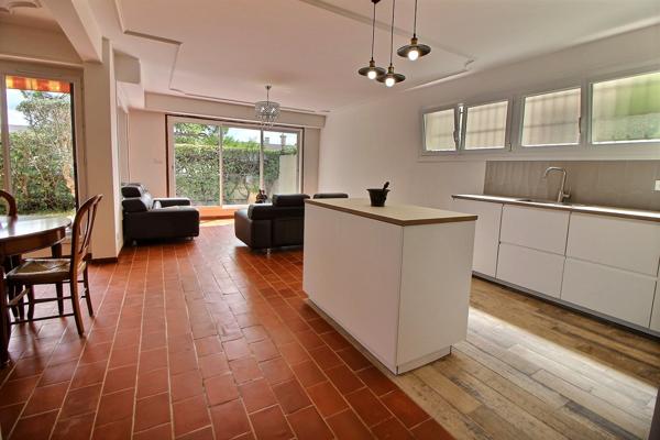 LE COLLET DES COMPTES. APPARTEMENT T5 DE 103 M² AVEC DOUBLE BOX