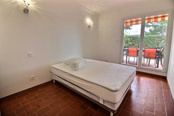 LE COLLET DES COMPTES. APPARTEMENT T5 DE 103 M² AVEC DOUBLE BOX