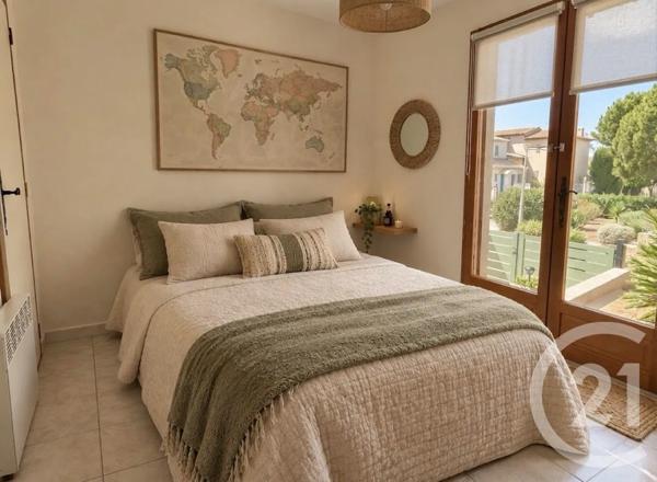 Maison à vendre  3 pièces - 60 m 2   LA LONDE LES MAURES  - 83