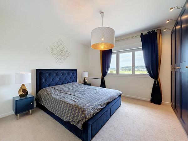 MAGNIFIQUE MAISON RENOVEE DE 270 M² SUR UNE PARCELLE DE 5030 M²